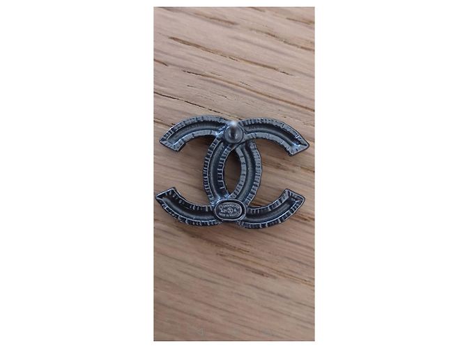 Orecchini Chanel in metallo nero - vista 3