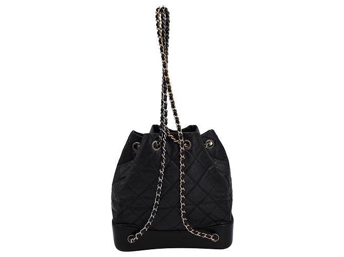 Chanel Quilted Gabrielle Rucksack aus schwarzem gealtertem Kalbsleder - Ansicht 2
