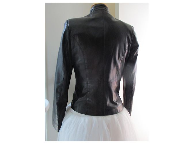 Autre Marque Schwarze Lammfelljacke, Taille 1. - Ansicht 3