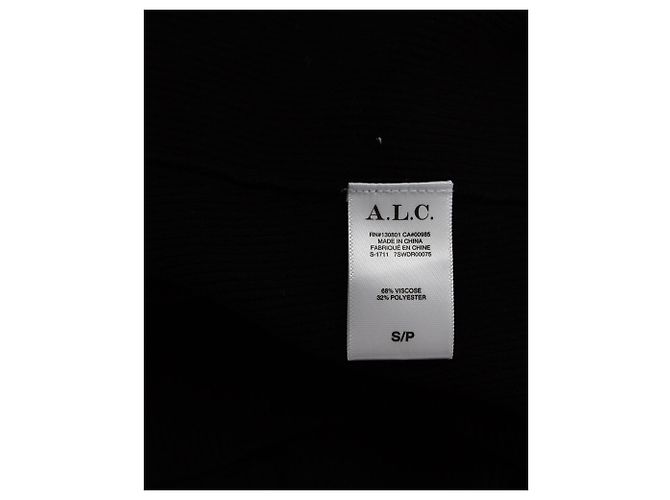 A.L.C BEIM.l.C. Anders Taschentuchsaum-Strick-Midikleid aus schwarzer Viskose - Ansicht 7
