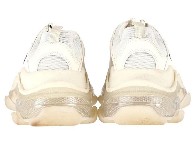 Everyday Balenciaga Triple S Sneakers aus beigem Polyurethan - Ansicht 2