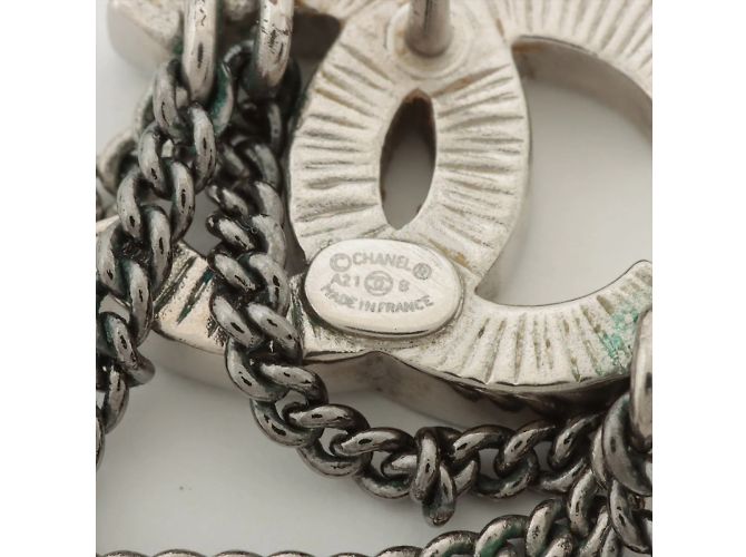 Chanel Orecchini pendenti a catena impreziositi in argento Coco - vista 5