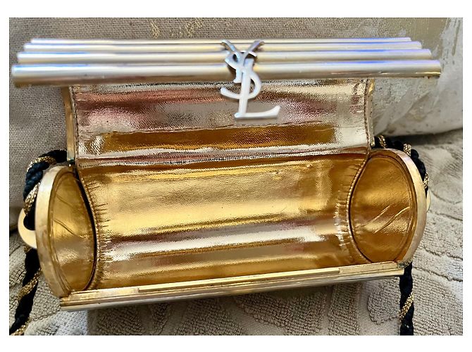 Yves Saint Laurent Minaudière YSL in plexi oro nell'iconico stile vintage in metallo D'oro - vista 7