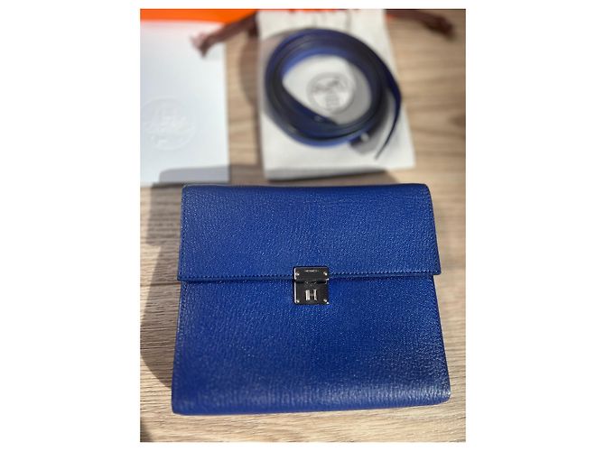 Hermès Clic 16 WOC Blu in Pelle Chevre - vista 2