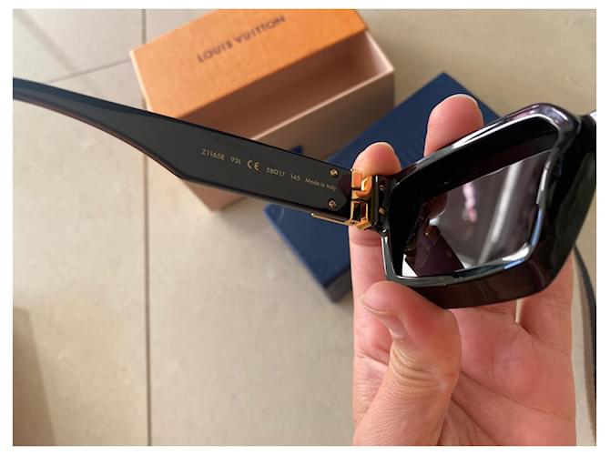 Louis Vuitton 1.1 Millionaires Occhiali misti per uomo e donna Nero - vista 4