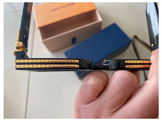 Louis Vuitton 1.1 Millionaires Occhiali misti per uomo e donna Nero - vista 6