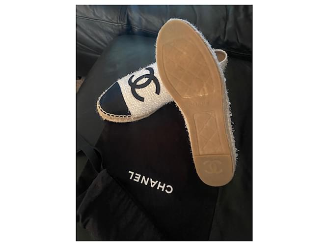 Espadrillas di tweed Chanel Nero Bianco - vista 5