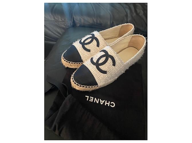 Espadrillas di tweed Chanel Nero Bianco - vista 7