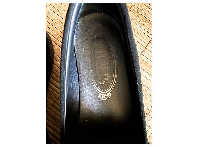 Mocassini Tod's in camoscio nero - vista 2
