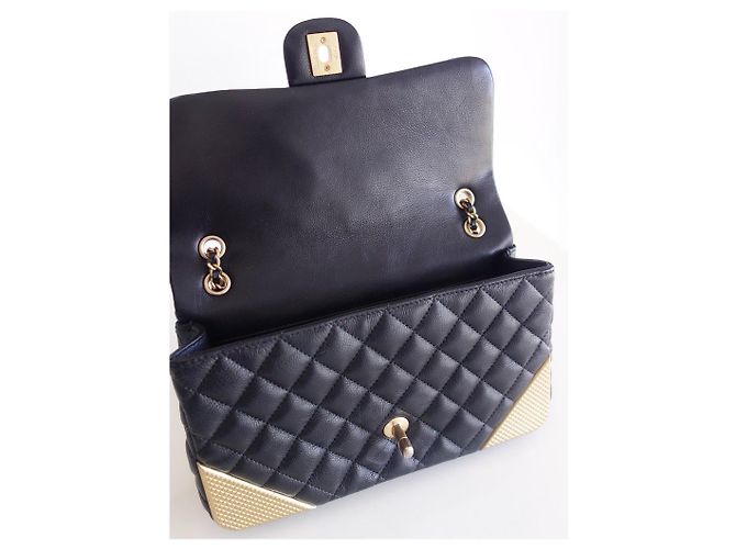 Timeless Chanel Classic mittlere Tasche Schwarz - Ansicht 5