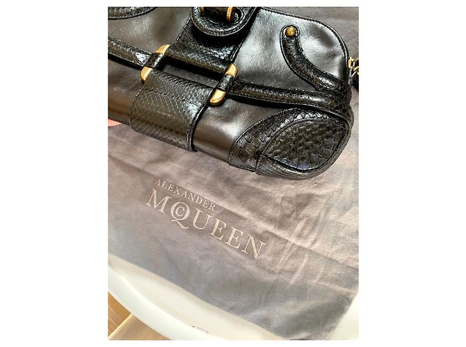 Bolso Baguette Python Alexander Mcqueen Negro - vista 9