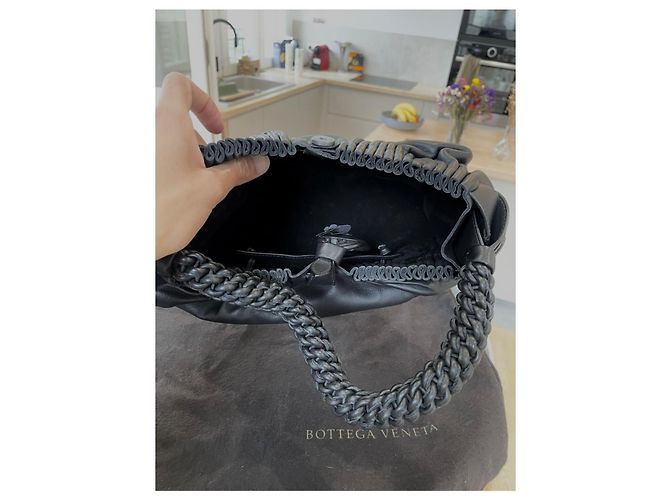 Borsa Pouch Bottega Veneta in pelle nera Nero - vista 4