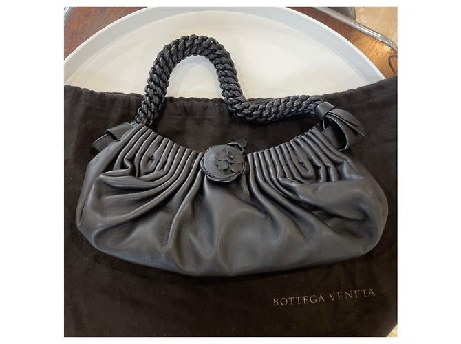 Borsa Pouch Bottega Veneta in pelle nera Nero - vista 9