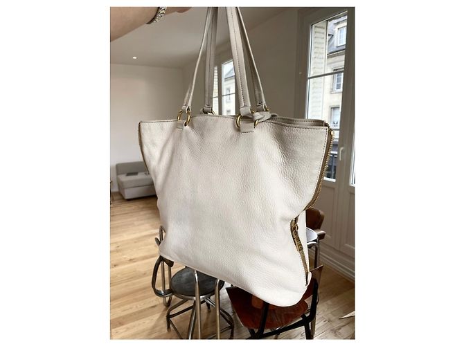 Prada Handtasche aus Leder Ecru Aus weiß - Ansicht 7