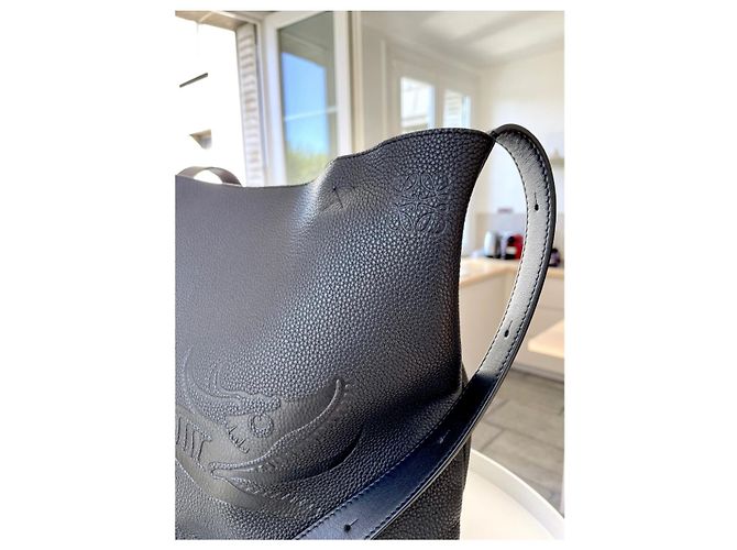 Loewe Dragon Einkaufstasche aus schwarzem genarbtem Leder - Ansicht 7