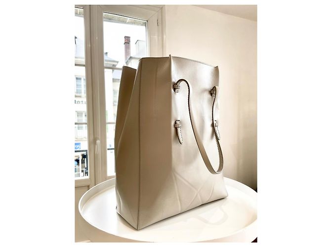 Alaïa Shopper aus Leder in Grau - Ansicht 8