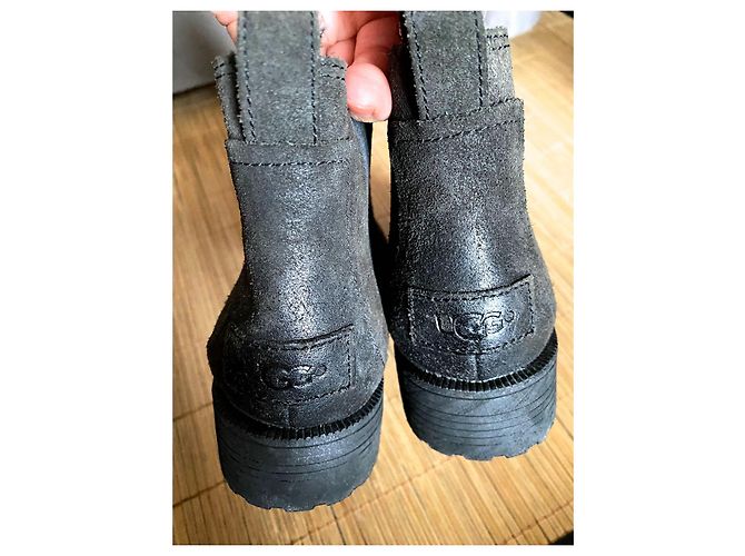 Neue UGG-Lederstiefel mit Fellfutter Schwarz - Ansicht 2