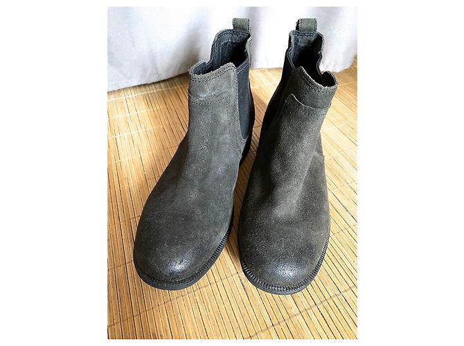 Neue UGG-Lederstiefel mit Fellfutter Schwarz - Ansicht 7