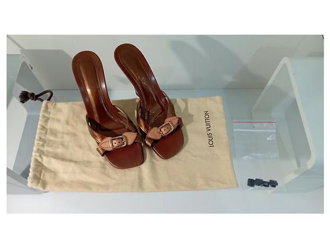Sandali Louis Vuitton Sunbath pelle marrone dorato Marrone chiaro - vista 2