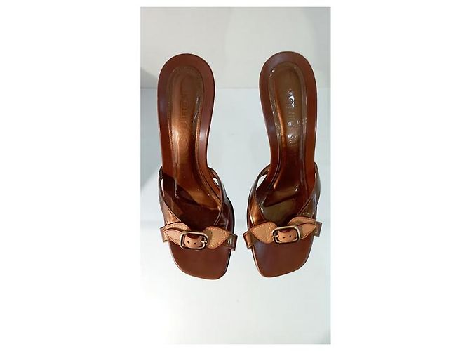 Sandali Louis Vuitton Sunbath pelle marrone dorato Marrone chiaro - vista 3