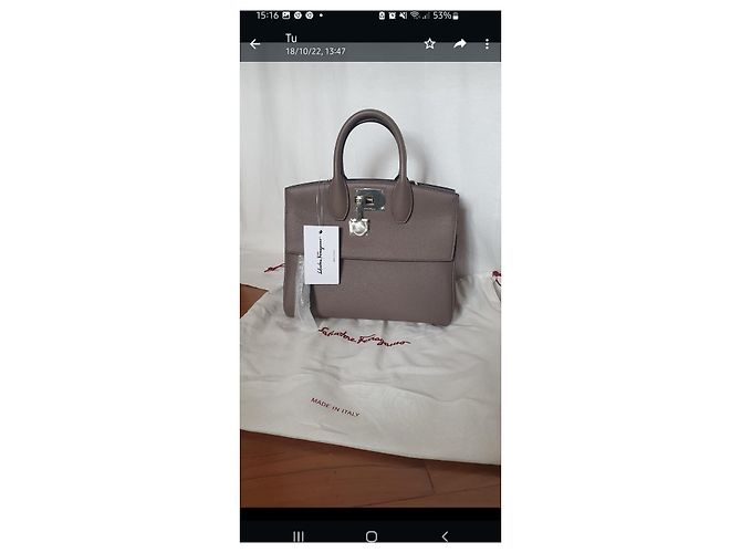 Salvatore Ferragamo Studio Tasche Beige Kalbsleder - Ansicht 4