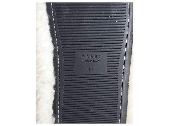 Sabot Marni in shearling con punta tonda in lana bianca Bianco - vista 7