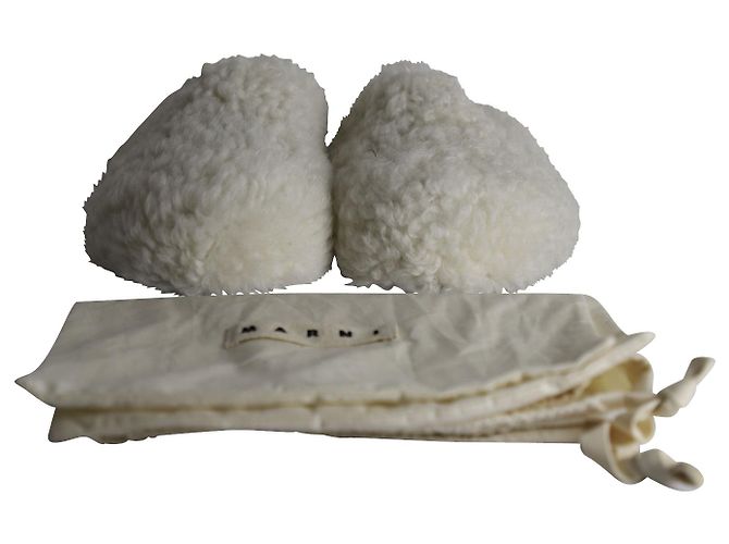 Sabot Marni in shearling con punta tonda in lana bianca Bianco - vista 8