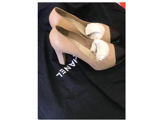 Cambon Chanel Bombas Preto Bege - vista 2