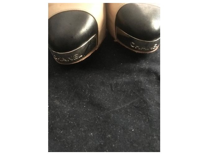 Cambon Chanel Bombas Preto Bege - vista 4