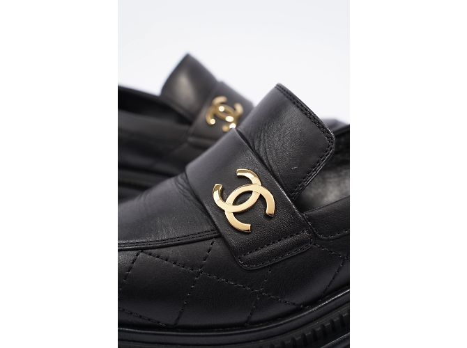 Mocassini Chanel in pelle nera EU 38 / UK 5 Nero - vista 12