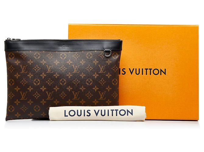 Louis Vuitton Monogram Marrone Macassar Discovery Pochette GM Nero - vista 10