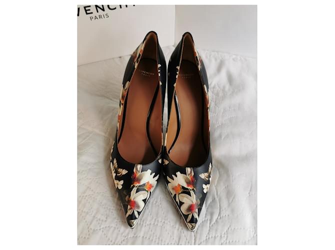 Décolleté Givenchy in pelle nera e floreale Nero Argento Multicolore - vista 14