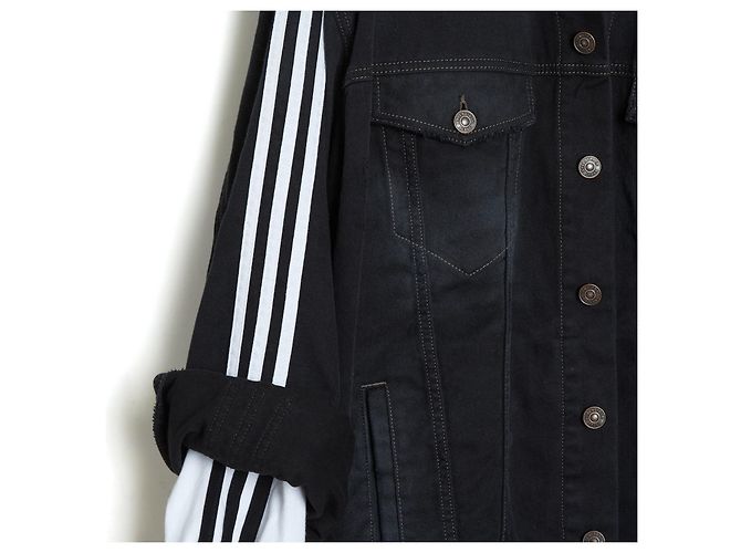 Balenciaga X Adidas oversized denim jacket and three-stripe top Black - view 2
