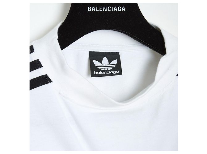 Balenciaga X Adidas oversized denim jacket and three-stripe top Black - view 7