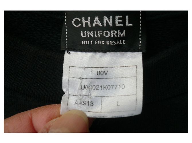 CHANEL Schwarzes Baumwoll-Sweatshirt Chanel-Logo auf der Schulter TL - Ansicht 4