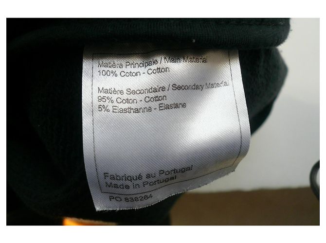 CHANEL Schwarzes Baumwoll-Sweatshirt Chanel-Logo auf der Schulter TL - Ansicht 5