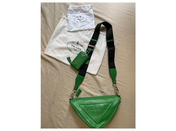 Borsa a mano Prada Triangle in pelle verde - vista 4
