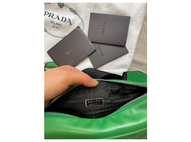 Borsa a mano Prada Triangle in pelle verde - vista 6