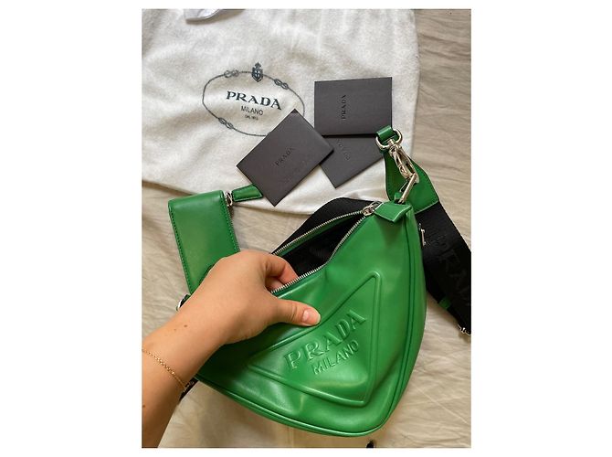 Borsa a mano Prada Triangle in pelle verde - vista 9