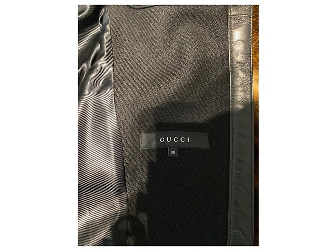 Abrigo Gucci de lana negro con detalles de piel - vista 10