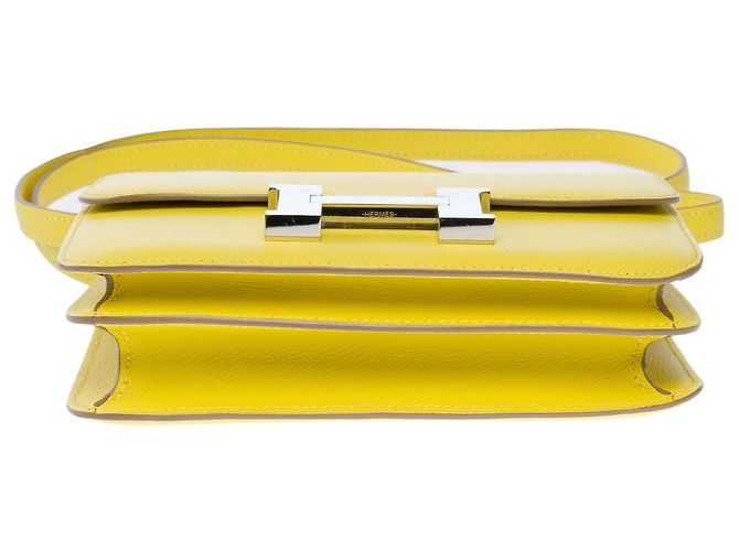 Hermès Sac HERMES Constance en Cuir Jaune - 101390 - vue 10