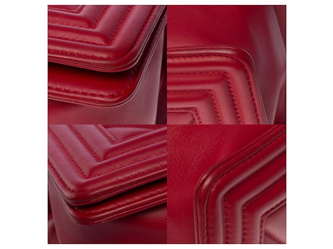 CHANEL Boy Bag in Red Leather - 101207 - view 11