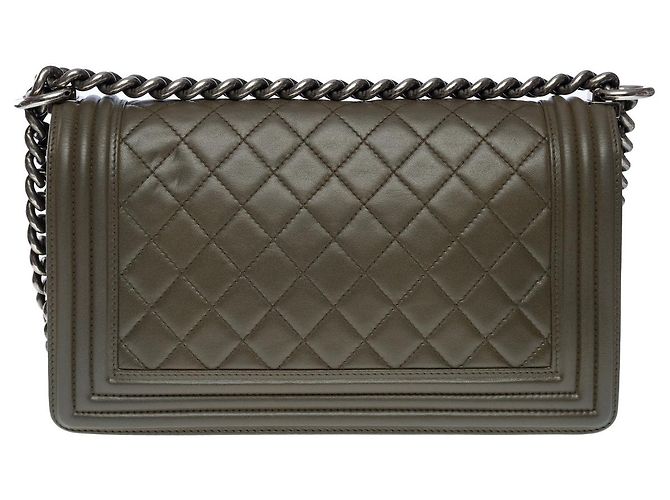CHANEL Boy Bag in Khaki Leather - 101203 - view 2