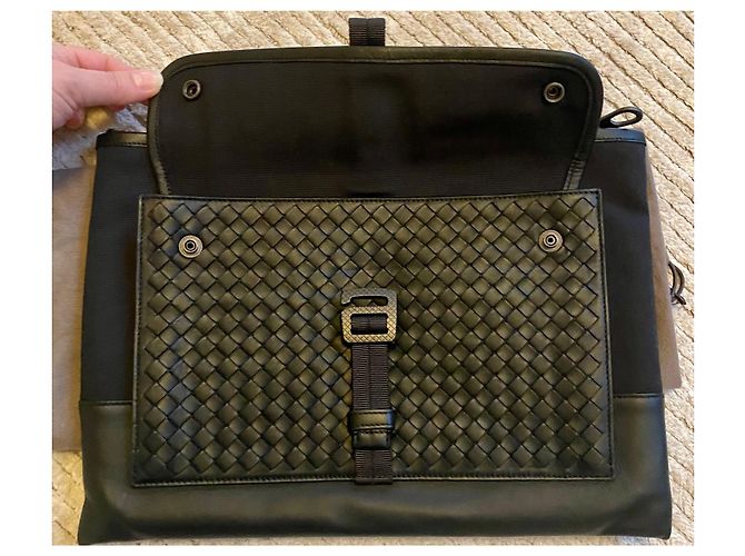 Pochette Bottega Veneta in pelle e tessuto nero - vista 4
