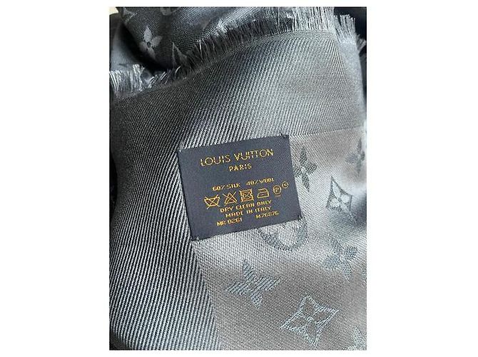 Louis Vuitton Bufanda del monograma Gris - vista 2