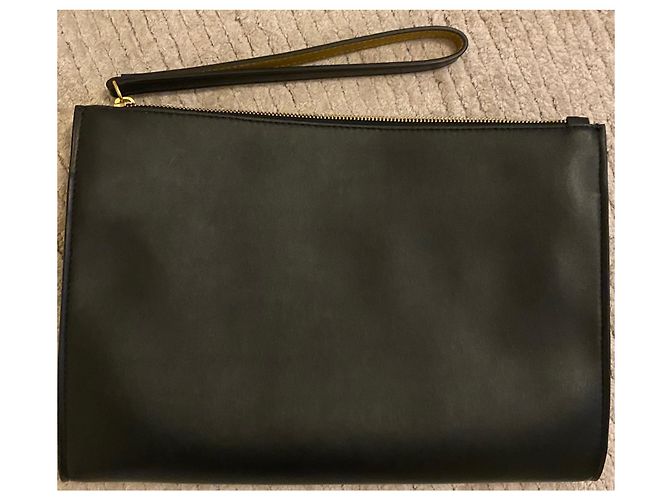 Stella Mc Cartney Pochette nera con cinturino da polso Nero - vista 2