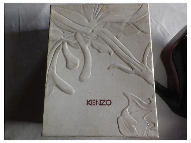 Kenzo Horsefly Pumps aus schwarzem Leder 10 cm - Ansicht 10