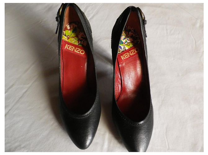 Kenzo Horsefly Pumps aus schwarzem Leder 10 cm - Ansicht 2