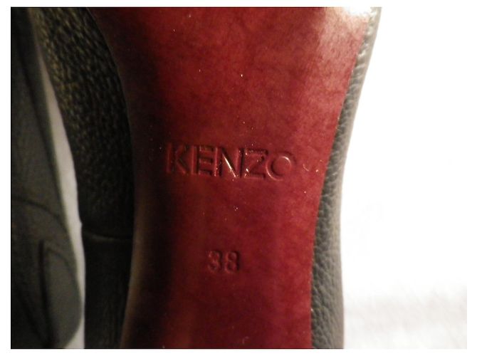 Kenzo Horsefly Pumps aus schwarzem Leder 10 cm - Ansicht 8