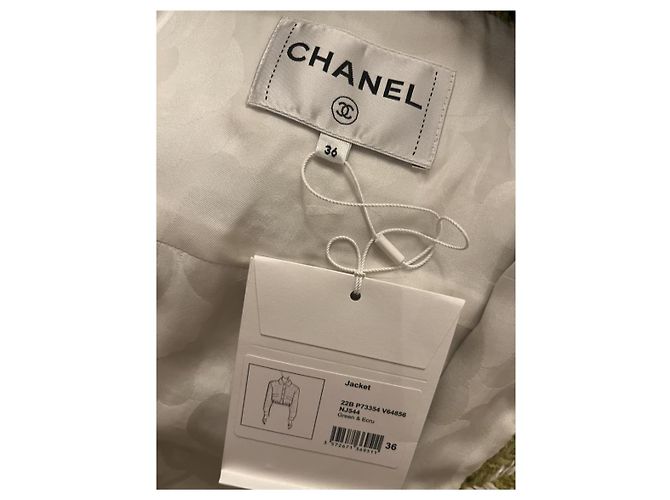 Giacca bomber Chanel in tweed verde e beige - vista 5
